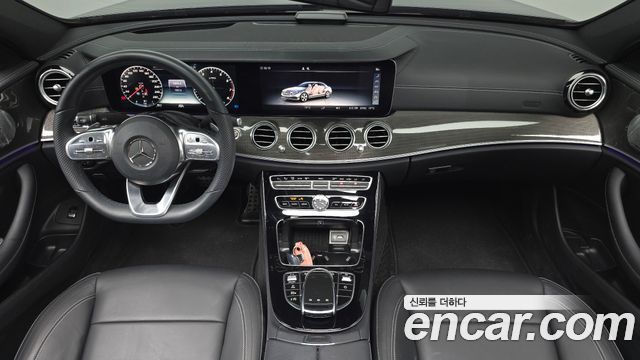 Mercedes-Benz E-Class E350 4MATIC AMG Line