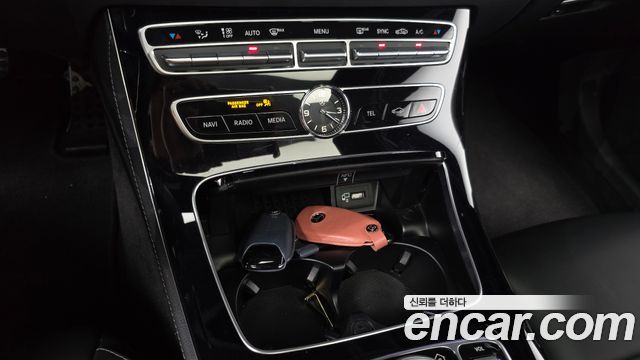 Mercedes-Benz E-Class E350 4MATIC AMG Line
