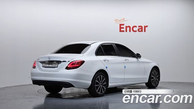 Mercedes-Benz C-Class C200