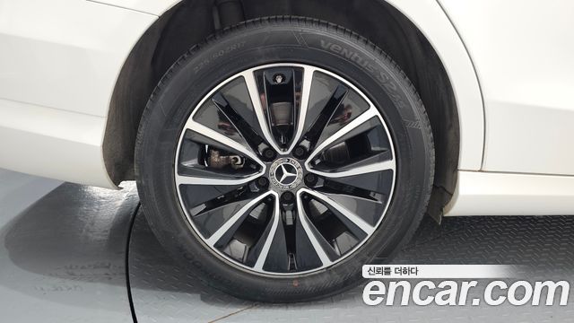 Mercedes-Benz C-Class C200