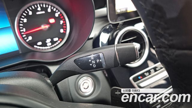 Mercedes-Benz C-Class C200