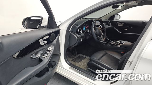 Mercedes-Benz C-Class C200