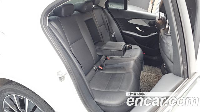 Mercedes-Benz C-Class C200