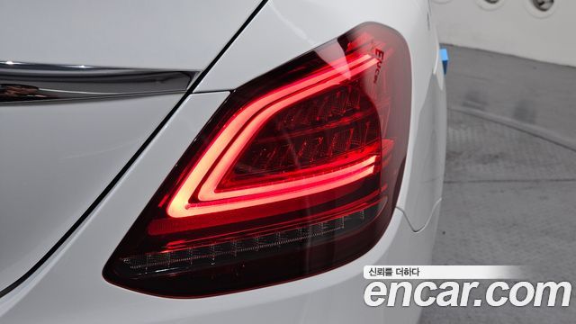 Mercedes-Benz C-Class C200