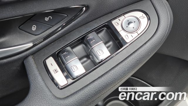 Mercedes-Benz C-Class C200