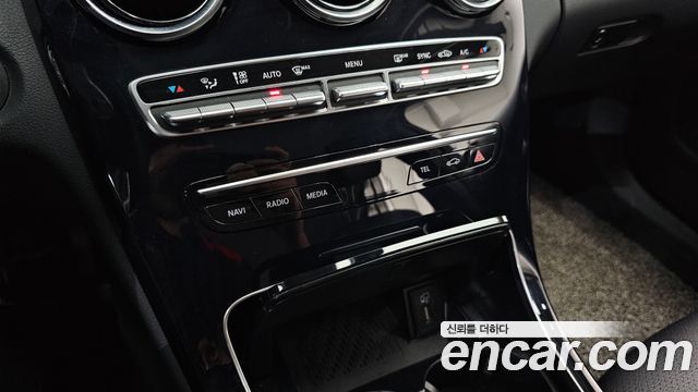 Mercedes-Benz C-Class C200