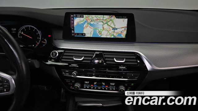 BMW 5-Series 530i xDrive M Sport Package Plus