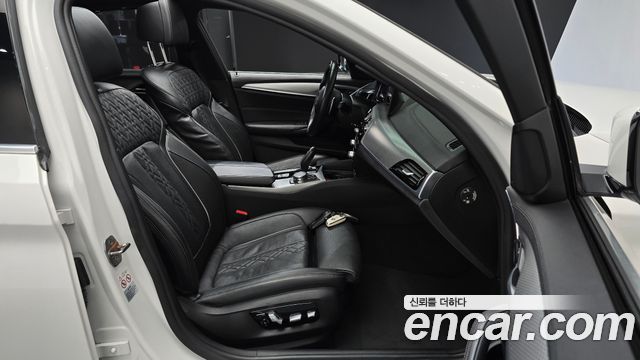 BMW 5-Series 530i xDrive M Sport Package Plus