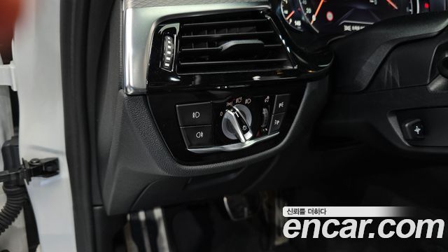 BMW 5-Series 530i xDrive M Sport Package Plus