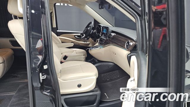 Mercedes-Benz V-Class V300 CDI