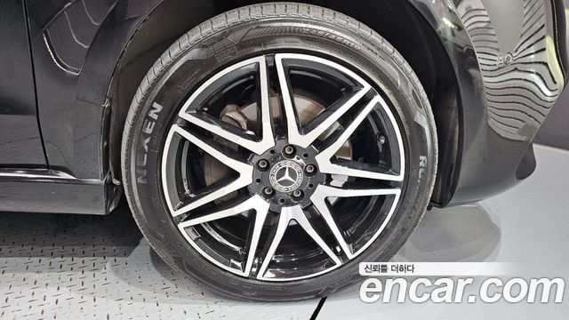 Mercedes-Benz V-Class V300 CDI