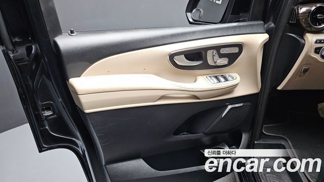 Mercedes-Benz V-Class V300 CDI