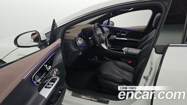 Mercedes-Benz EQE EQE350+