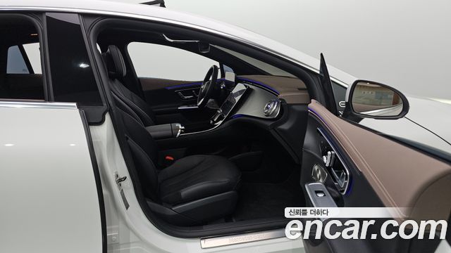 Mercedes-Benz EQE EQE350+