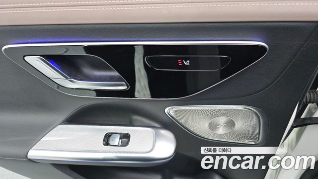 Mercedes-Benz EQE EQE350+