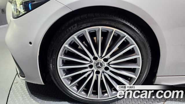Mercedes-Benz C-Class C300 4MATIC AMG Line