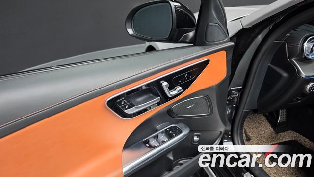 Mercedes-Benz C-Class C300 4MATIC AMG Line