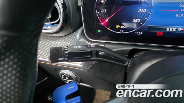 Mercedes-Benz C-Class C300 4MATIC AMG Line