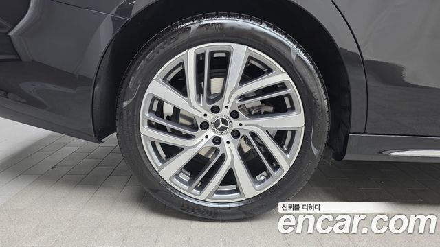 Mercedes-Benz E-Class E220d 4MATIC Exclusive