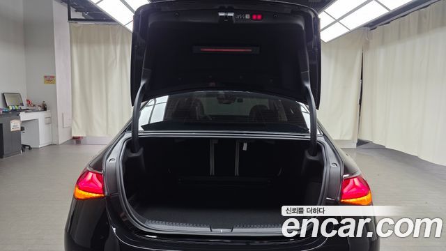 Mercedes-Benz E-Class E220d 4MATIC Exclusive