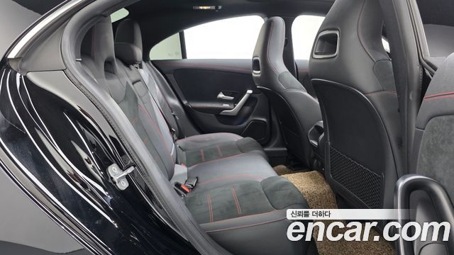 Mercedes-Benz CLA-Class CLA250 4MATIC