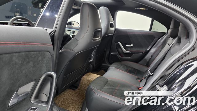 Mercedes-Benz CLA-Class CLA250 4MATIC