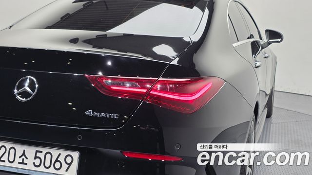 Mercedes-Benz CLA-Class CLA250 4MATIC