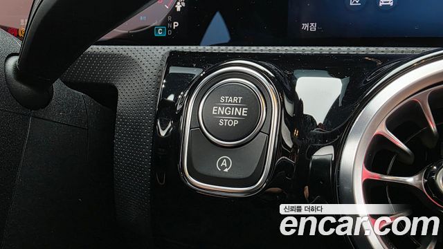 Mercedes-Benz CLA-Class CLA250 4MATIC