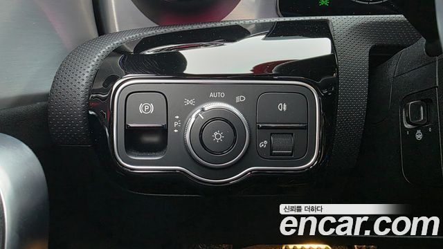 Mercedes-Benz CLA-Class CLA250 4MATIC