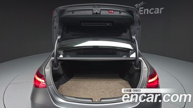 Mercedes-Benz C-Class C300 4MATIC AMG Line