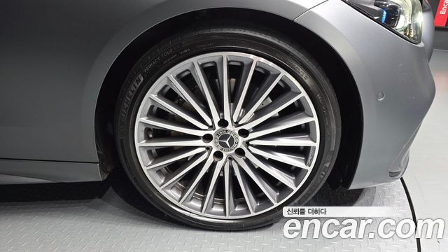 Mercedes-Benz C-Class C300 4MATIC AMG Line
