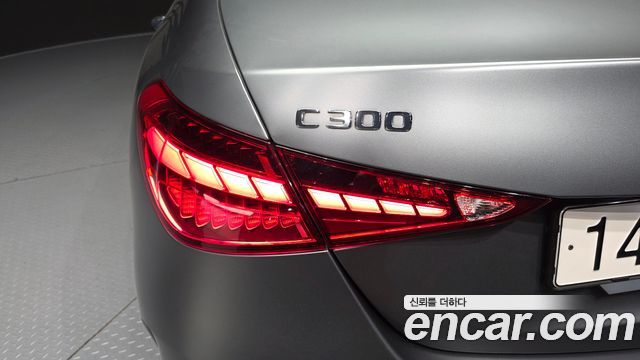 Mercedes-Benz C-Class C300 4MATIC AMG Line