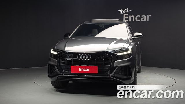 Audi Q8 55 TFSI Quattro Premium