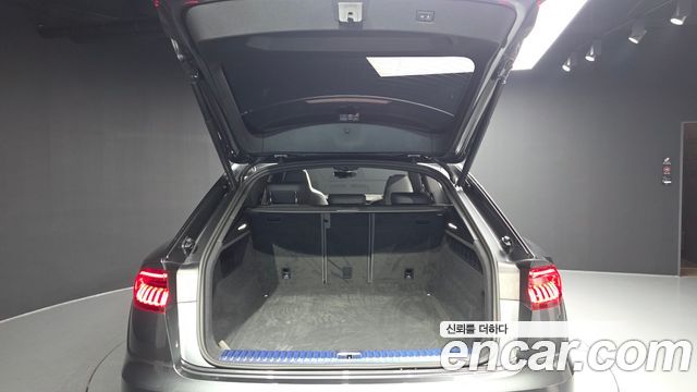 Audi Q8 55 TFSI Quattro Premium