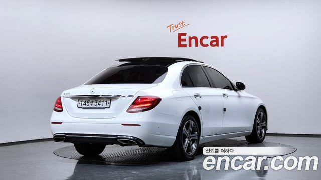 Mercedes-Benz E-Class E300 Avantgarde