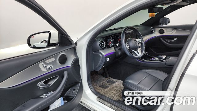 Mercedes-Benz E-Class E300 Avantgarde