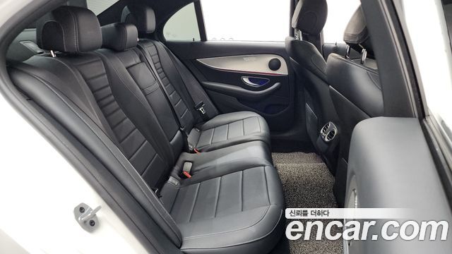 Mercedes-Benz E-Class E300 Avantgarde