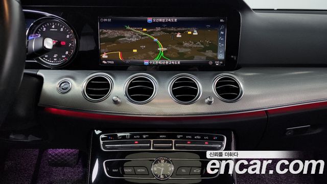 Mercedes-Benz E-Class E300 Avantgarde
