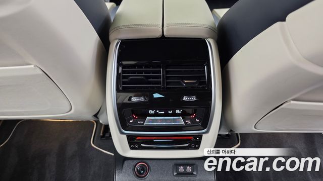 BMW X7 M50i 6STR
