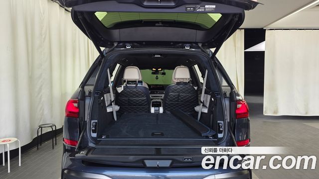 BMW X7 M50i 6STR