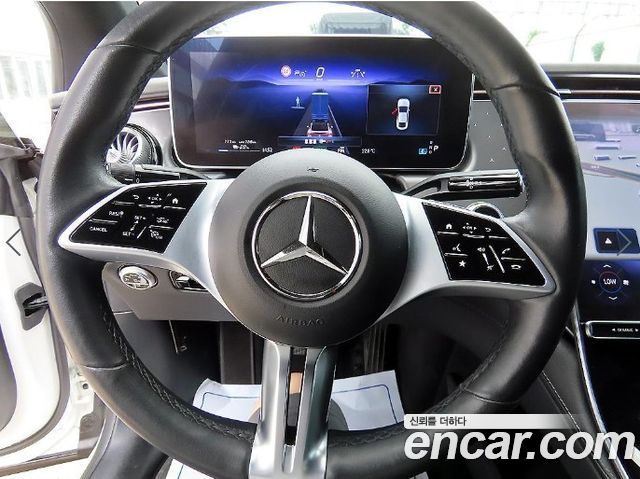 Mercedes-Benz EQE EQE350+