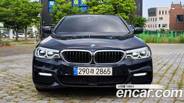 BMW 5-Series 530i M Sport Package Plus