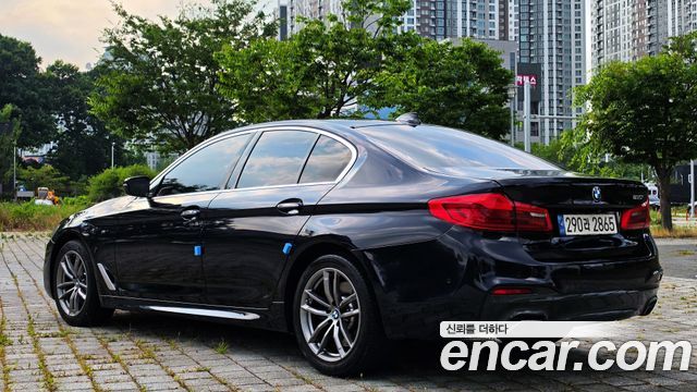 BMW 5-Series 530i M Sport Package Plus