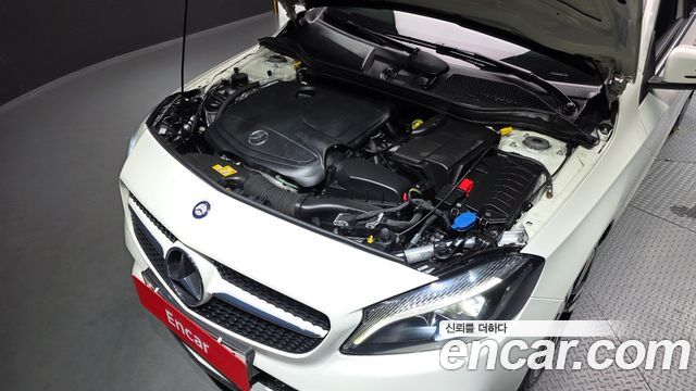 Mercedes-Benz A-Class A200