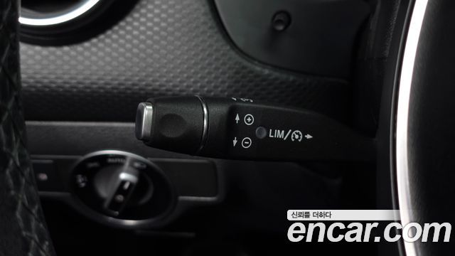 Mercedes-Benz A-Class A200