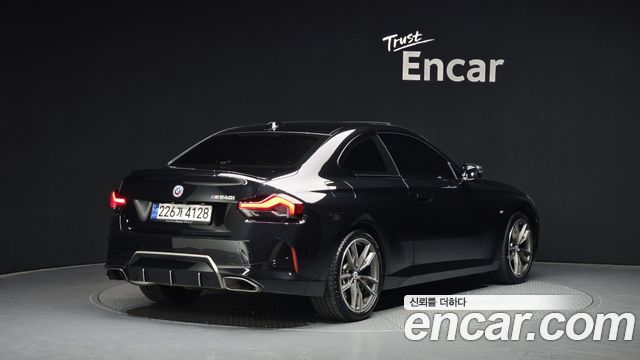 BMW 2-Series M240i xDrive Coupe