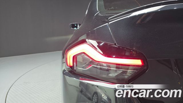 BMW 2-Series M240i xDrive Coupe