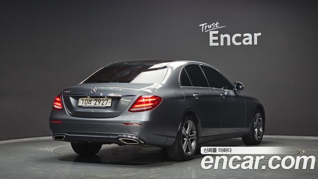 Mercedes-Benz E-Class E300 Avantgarde