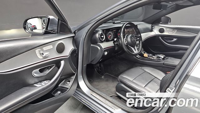 Mercedes-Benz E-Class E300 Avantgarde
