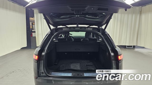 Land Rover Range Rover Velar 2.0 D240 R-Dynamic SE